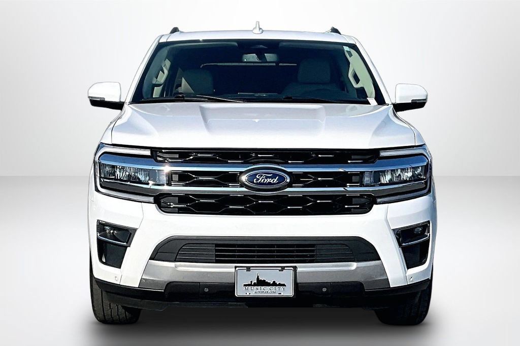 Used 2024 Ford Expedition Limited AWD/4WD image 2