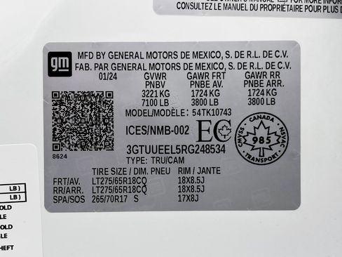 Used 2024 GMC Sierra 1500 AT4 image 28