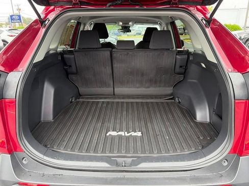 Used 2024 Toyota RAV4 LE AWD/4WD image 13