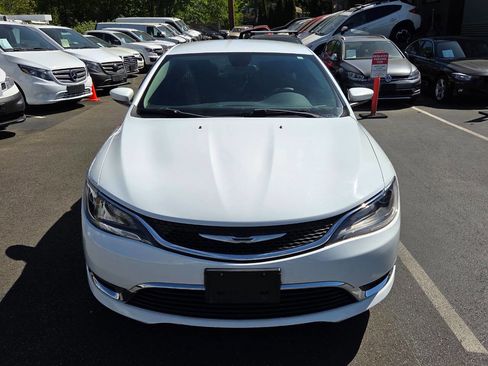 Used 2015 Chrysler 200 Limited FWD image 2
