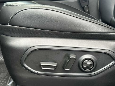 New 2025 Jeep Grand Cherokee L Limited image 14