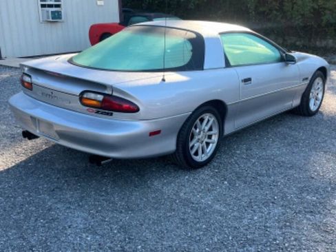 Used 1997 Chevrolet Camaro Z28 w/ Preferred Equipment Group 2 RWD image 8