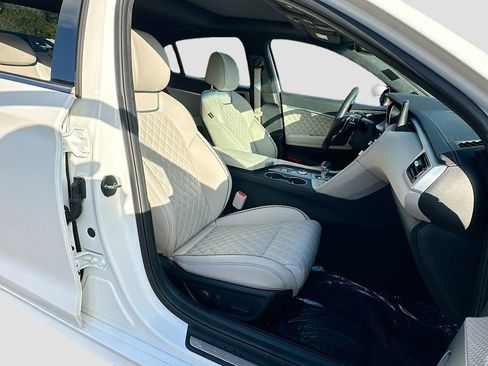 Used 2023 Genesis G70 3.3T w/ Sport Prestige Package image 29