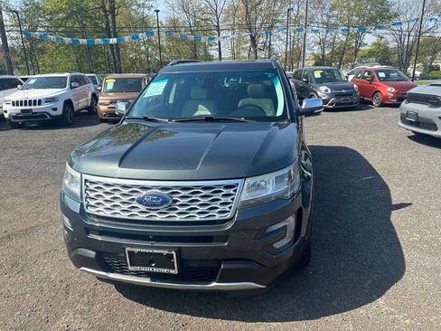 Used 2016 Ford Explorer Platinum AWD/4WD image 21