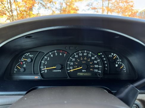 Used 2000 Toyota Tundra Limited image 21