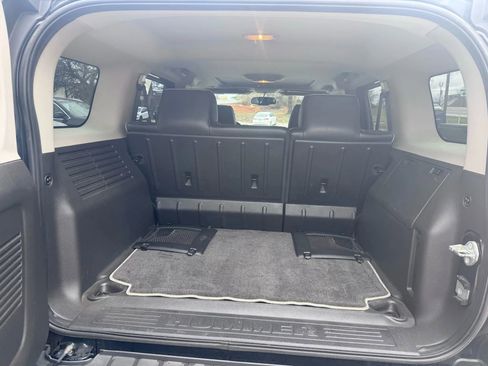 Used 2007 HUMMER H3 Luxury image 14