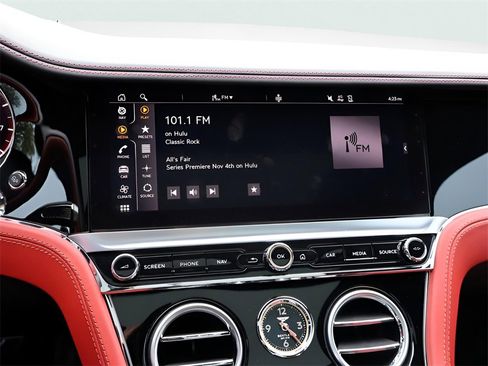 Used 2023 Bentley Continental GT Azure image 23