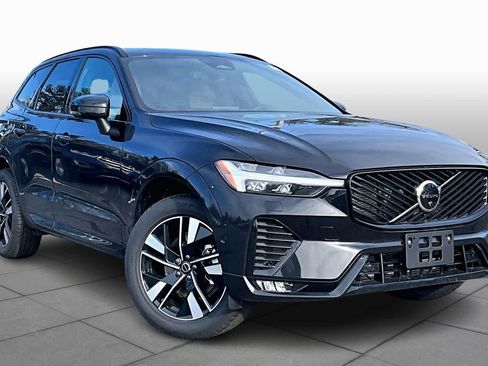 New 2026 Volvo XC60 B5 Plus w/ Protection Package Premier image 17