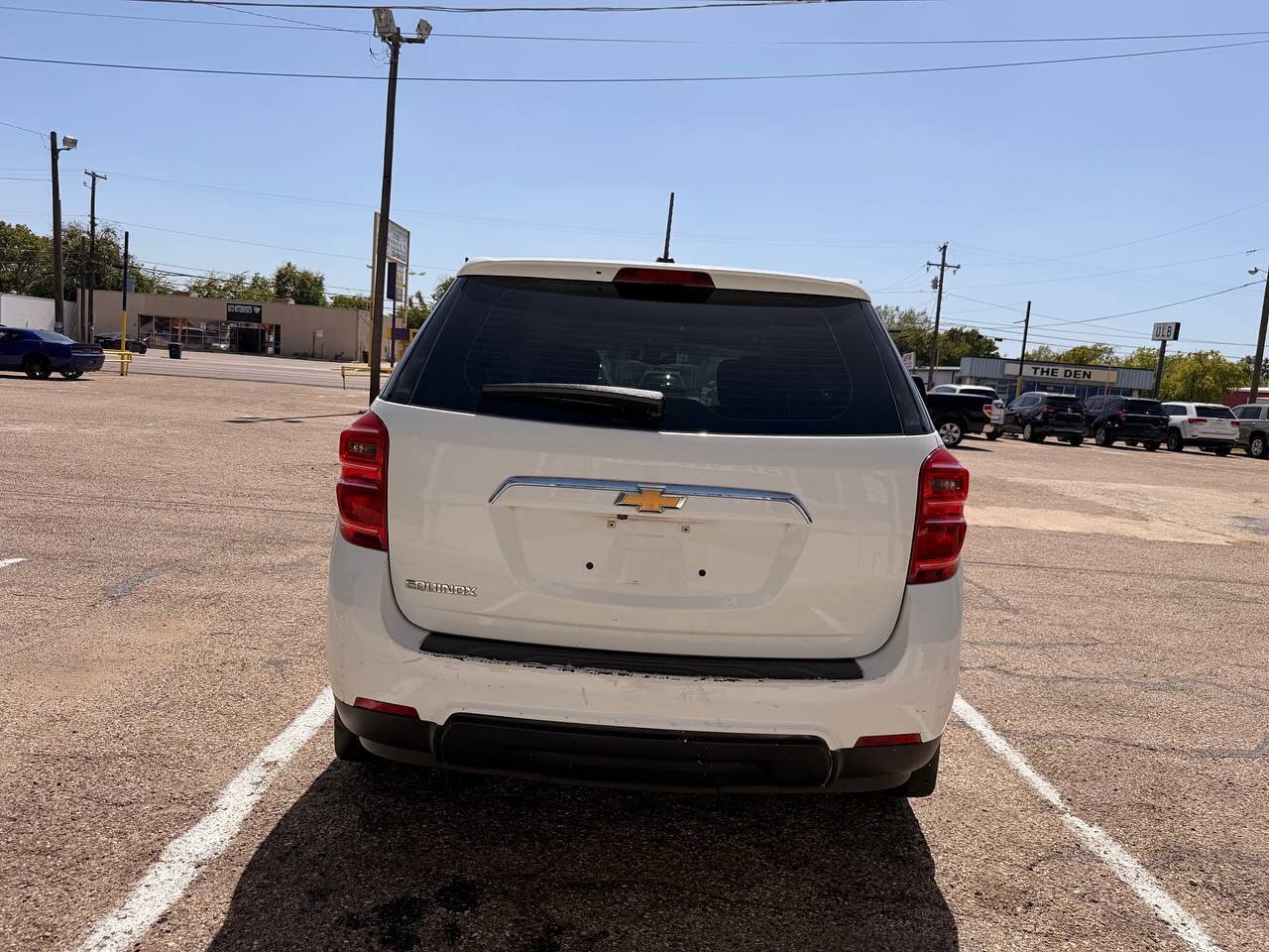 Used 2017 Chevrolet Equinox LS w/ LPO, Protection Package FWD image 7