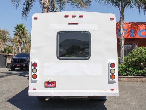 Used 2012 Ford E-450 and Econoline 450 Super Duty w/ Shuttle Bus Prep Pkg image 6