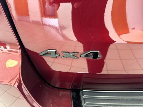 Used 2018 Jeep Grand Cherokee Altitude AWD/4WD image 62
