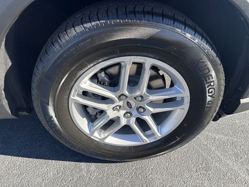 New 2026 Ford Explorer Active w/ Active Comfort Package image 12