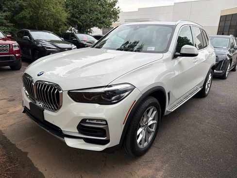 Used 2019 BMW X5 xDrive40i w/ Convenience Package AWD/4WD image 3