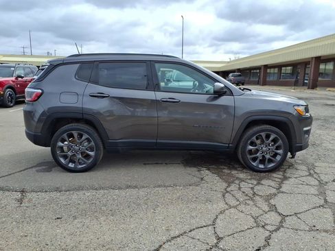 Used 2021 Jeep Compass Latitude AWD/4WD image 6
