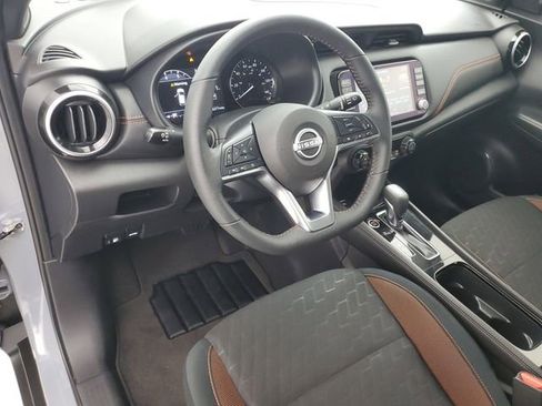Used 2024 Nissan Kicks SR FWD image 19