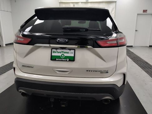 Used 2019 Ford Edge Titanium w/ Cold Weather Package AWD/4WD image 7