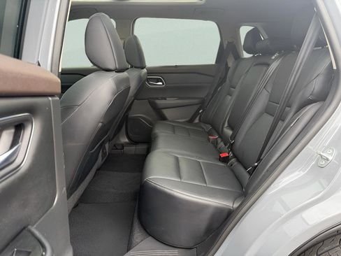 Used 2021 Nissan Rogue SL image 28