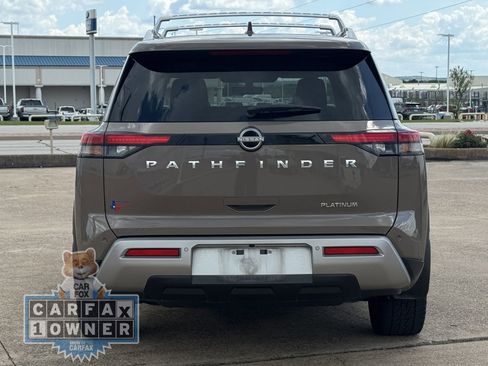 Used 2023 Nissan Pathfinder Platinum FWD image 5