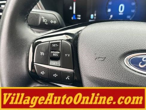 Used 2023 Ford Escape Active AWD/4WD image 32