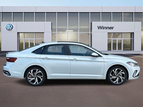 New 2026 Volkswagen Jetta SEL image 6