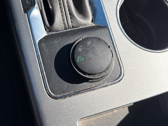 Used 2019 Chevrolet Blazer LT FWD image 34
