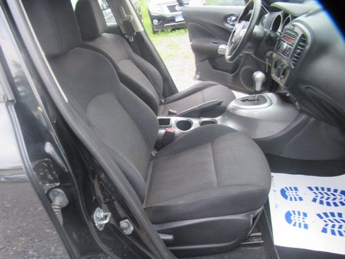 Used 2014 Nissan Juke S image 19