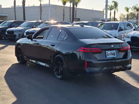 Certified 2025 BMW 540i xDrive w/ Executive Package AWD/4WD image 8