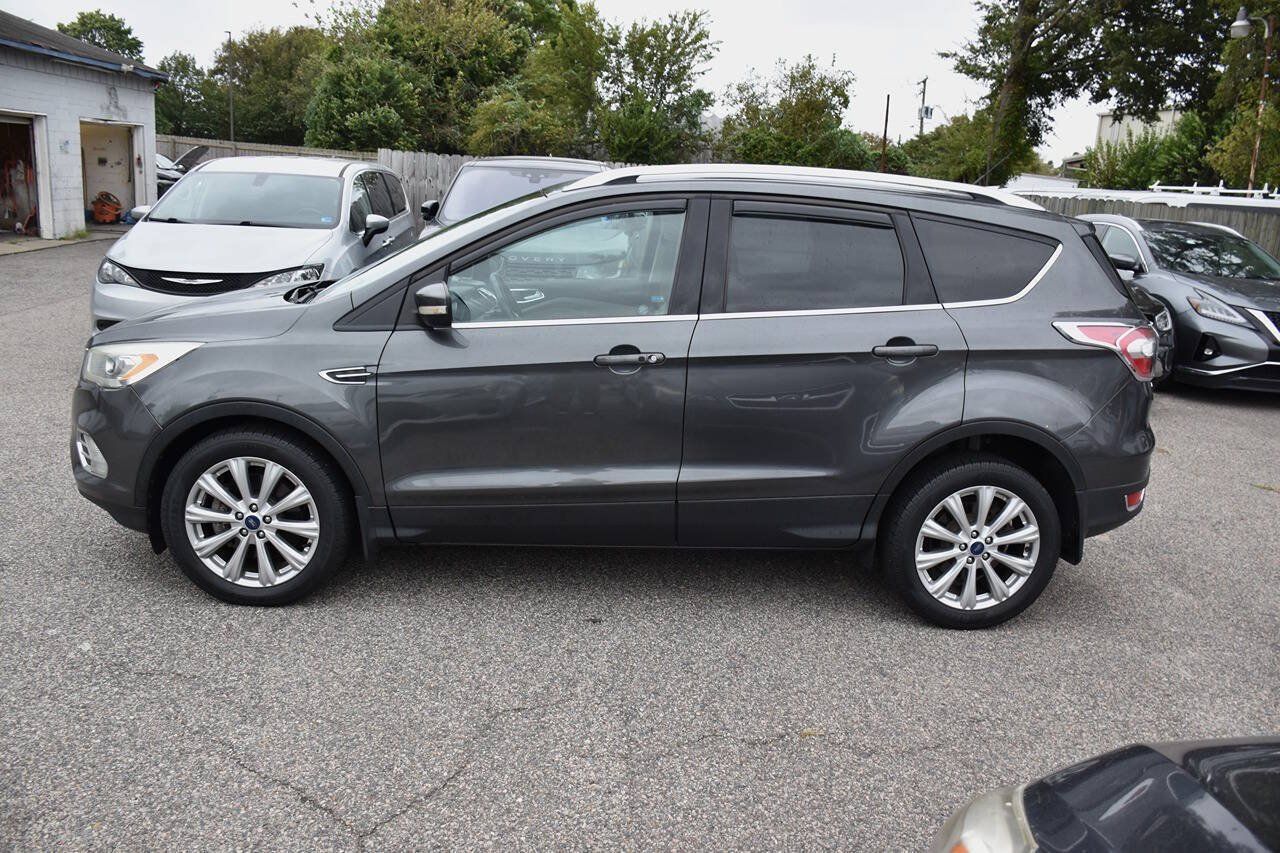 Used 2017 Ford Escape Titanium FWD image 2