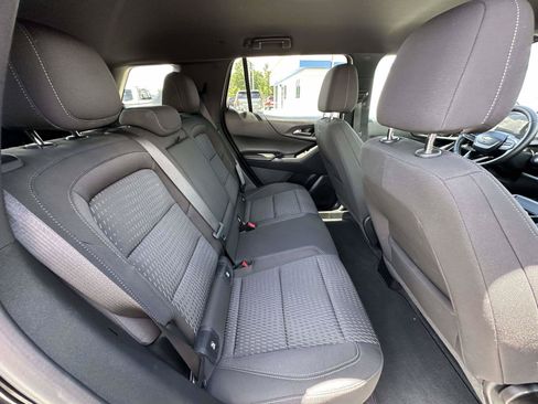 Used 2026 Chevrolet Equinox LT w/ Safety and Technology Package FWD image 25