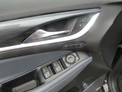 Certified 2023 Buick Enclave Premium w/ Experience Buick Package AWD/4WD image 11