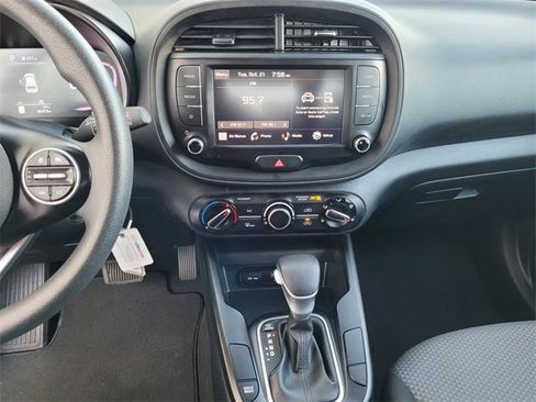 Certified 2023 Kia Soul LX w/ Option Group 015 image 20