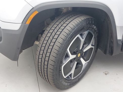 Used 2023 Rivian R1T Adventure AWD/4WD image 33