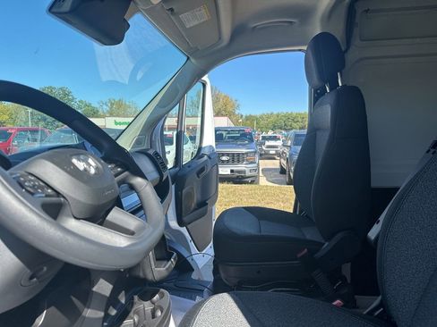 New 2025 RAM ProMaster 2500 w/ Convenience Group image 27
