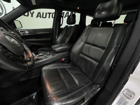 Used 2017 Jeep Grand Cherokee Limited image 13