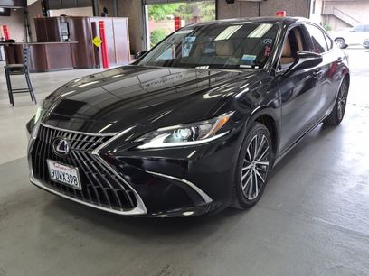 Used 2023 Lexus ES 350 w/ Premium Package
