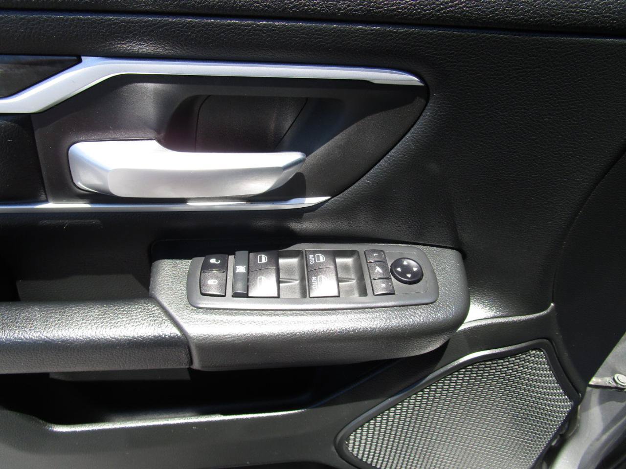 Used 2021 RAM 1500 Big Horn AWD/4WD image 21