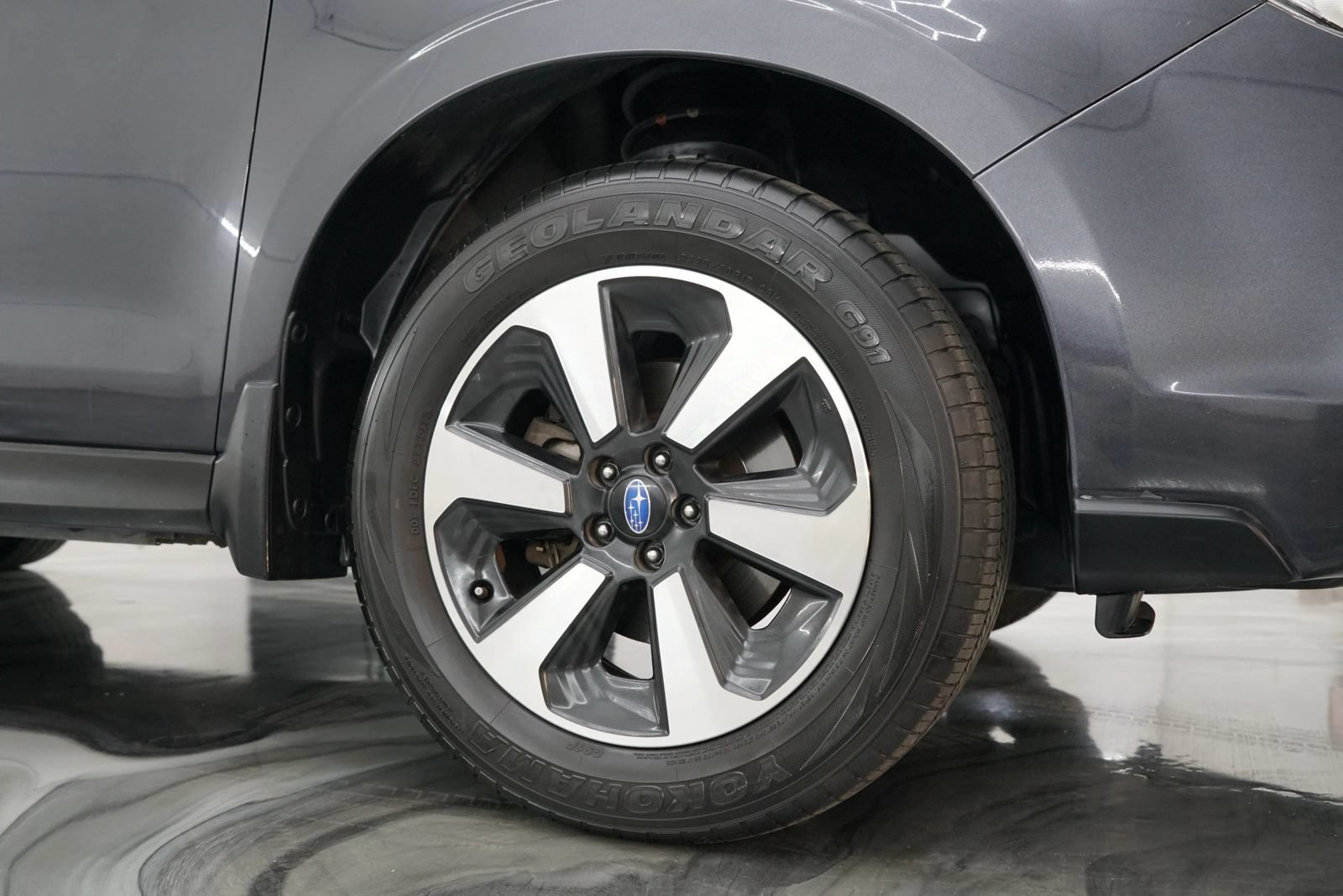 Used 2017 Subaru Forester 2.5i Premium w/ All-Weather Package AWD/4WD image 6