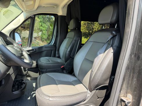 Used 2023 RAM ProMaster 2500 w/ Safety Group FWD image 7