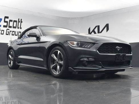 Used 2015 Ford Mustang Convertible w/ Equipment Group 051A RWD image 23