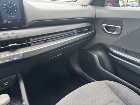 Used 2025 Kia K4 LXS image 34