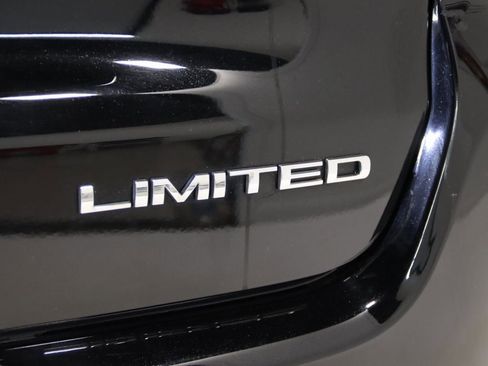 Used 2022 Jeep Compass Limited image 10