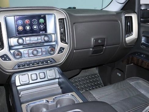 Used 2016 GMC Sierra 2500 Denali w/ Duramax Plus Package image 22