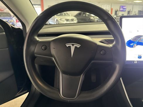 Used 2018 Tesla Model 3 Mid Range RWD image 26