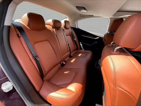 Used 2021 Maserati Ghibli S Q4 AWD/4WD image 22