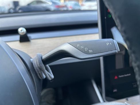 Used 2018 Tesla Model 3 image 25