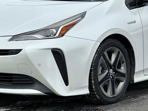 Used 2019 Toyota Prius XLE image 8