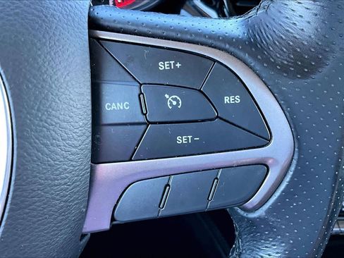 Used 2021 Dodge Durango SXT image 19