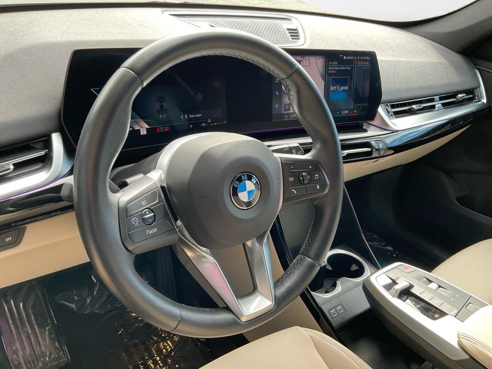 Used 2023 BMW X1 xDrive28i AWD/4WD image 10