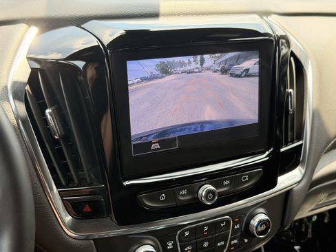 Used 2023 Chevrolet Traverse LT AWD/4WD image 25