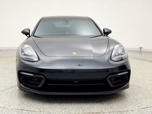 Used 2023 Porsche Panamera 4 Platinum Edition image 2